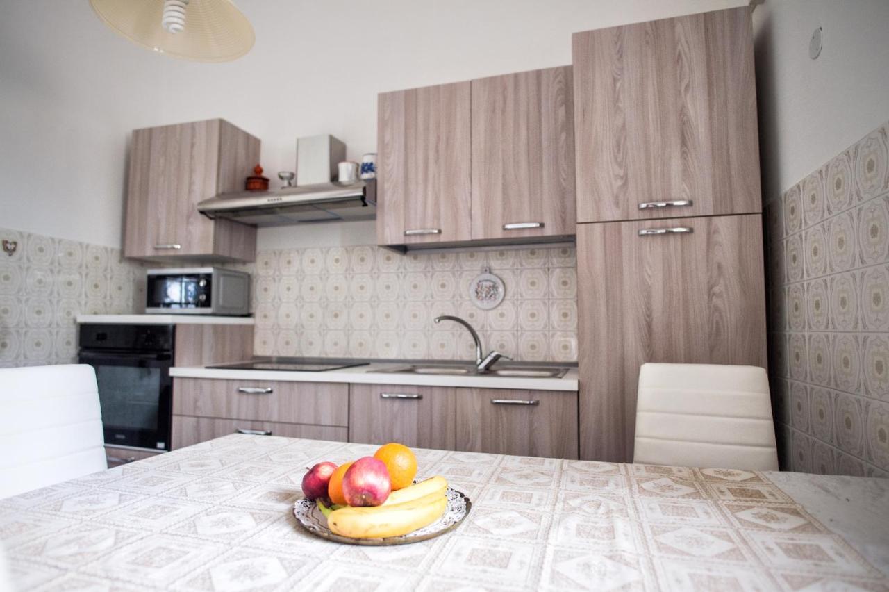 Vietri La Casa Gialla מראה חיצוני תמונה